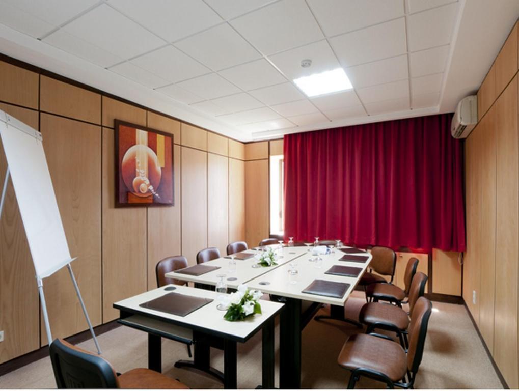 Diplomat Hotel 4*
